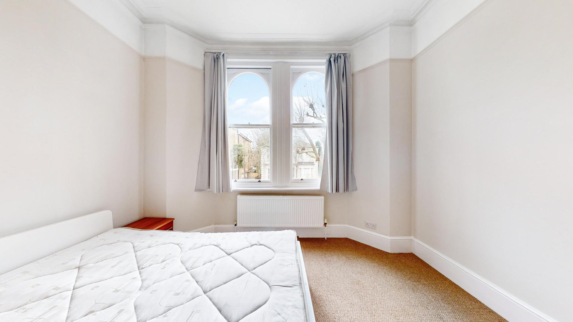 			2 Bedroom, 1 bath, 1 reception Flat			 West End Lane, West Hampstead